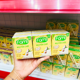 Sữa Đậu Nành FAMI Vị Sữa Dừa Lốc 6 Hộp (200ml/Hộp) - 8934614030844
