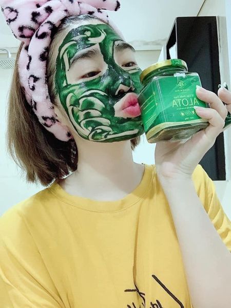 Mặt Nạ Ủ Tảo Xoắn Tươi Huyền Phi ALOTA