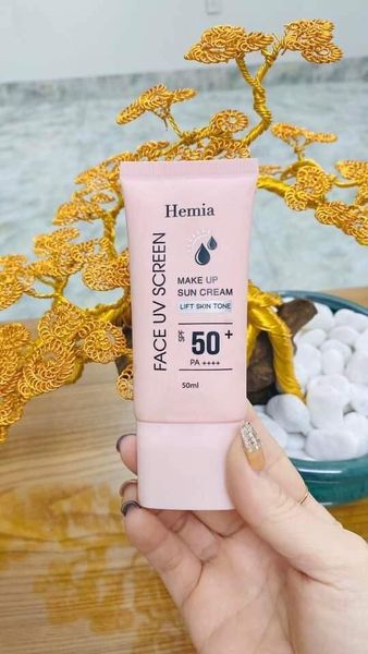 Kem Chống Nắng Hemia