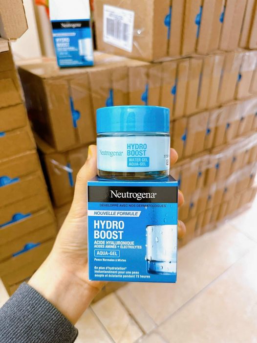 Neutrogena Hydro Boost Water gel 50g là kem dưỡng ẩm đến từ thương hiệu mỹ phẩm Neutrogena của Mỹ