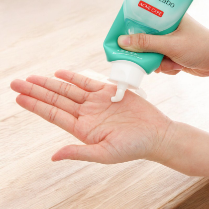 Sữa Rửa Mặt Hada Labo Màu Xanh Lá Acne Care Calming Cleanser Cho Da Mụn 80g