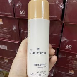Sữa rửa mặt cho da dầu và da mụn Clearing milk Jean d'Arcel 150ml - 4043736039834