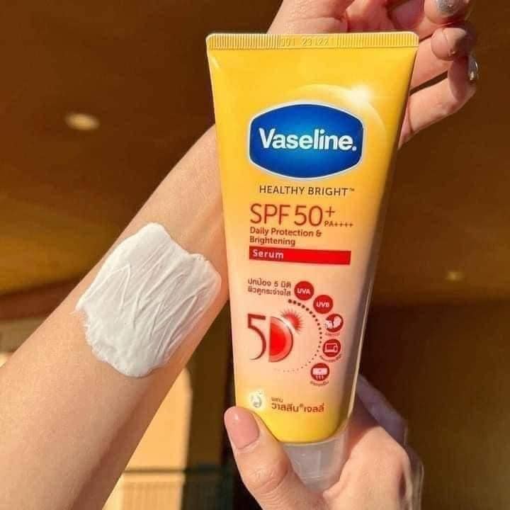 Siêu phẩm vaseline phiên bản đặc biệt làm sáng da toàn thân tức thời chỉ sau 12h sử dụng